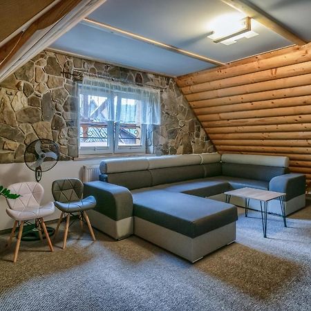 Willa Na Skarpie Szczawnica Buitenkant foto
